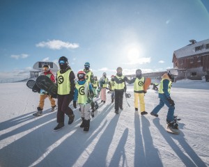 obozy zimowe dla dzieci poznan obozy snowboardowe poznan obozy narcirskie szkola snowboardu szkola narciarstwa DSC3645a